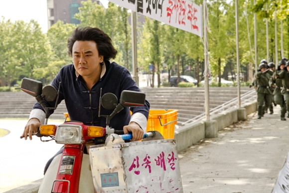 배달의민족-요기요의 전략, 뭣이 다른디?