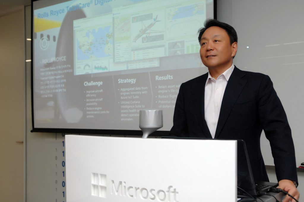 microsoft_ceo_ko