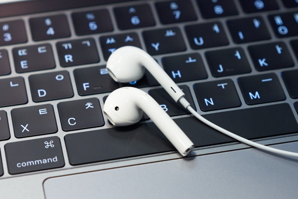 airpod_216-12-18