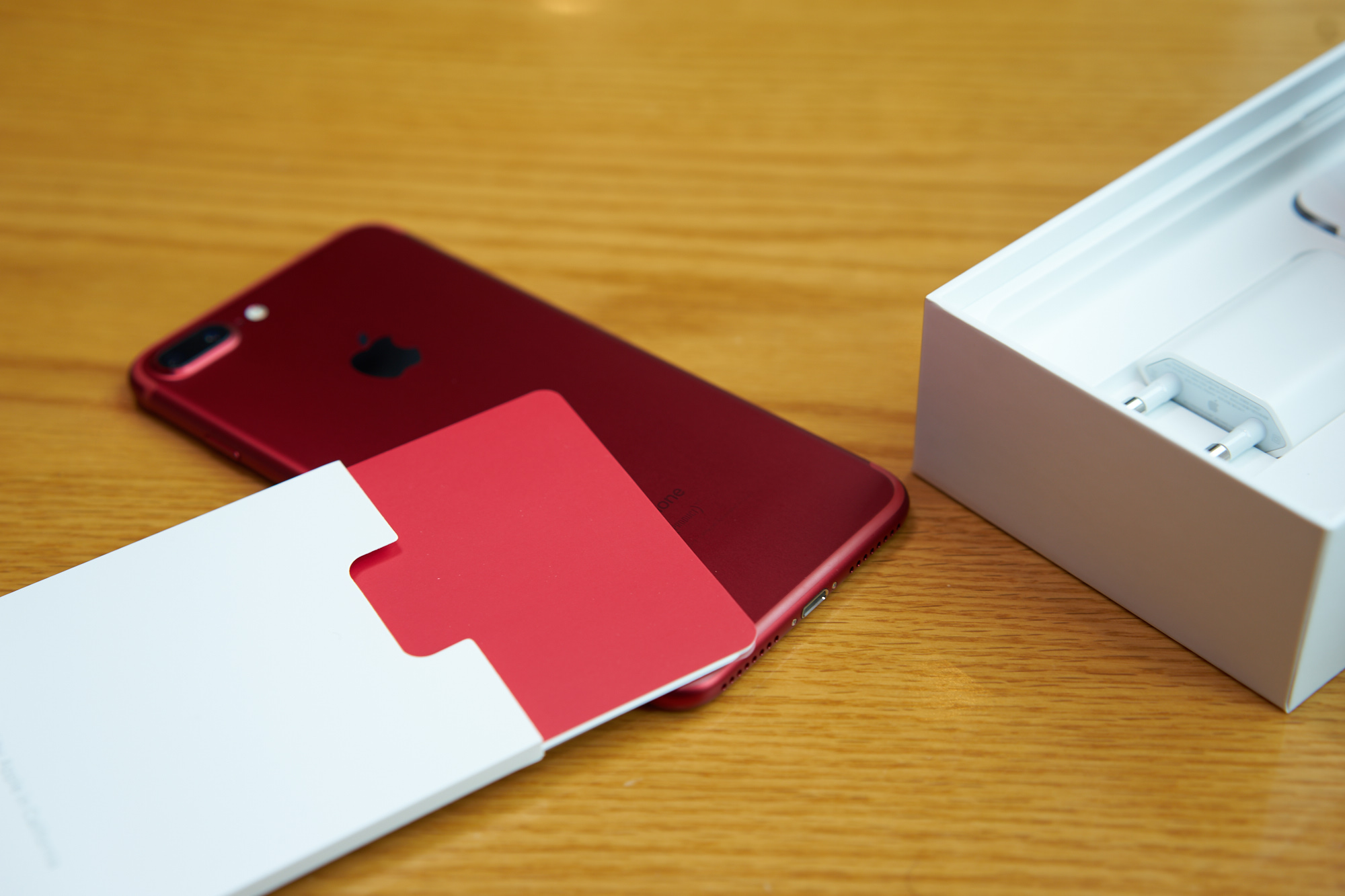 iphone7_red_1