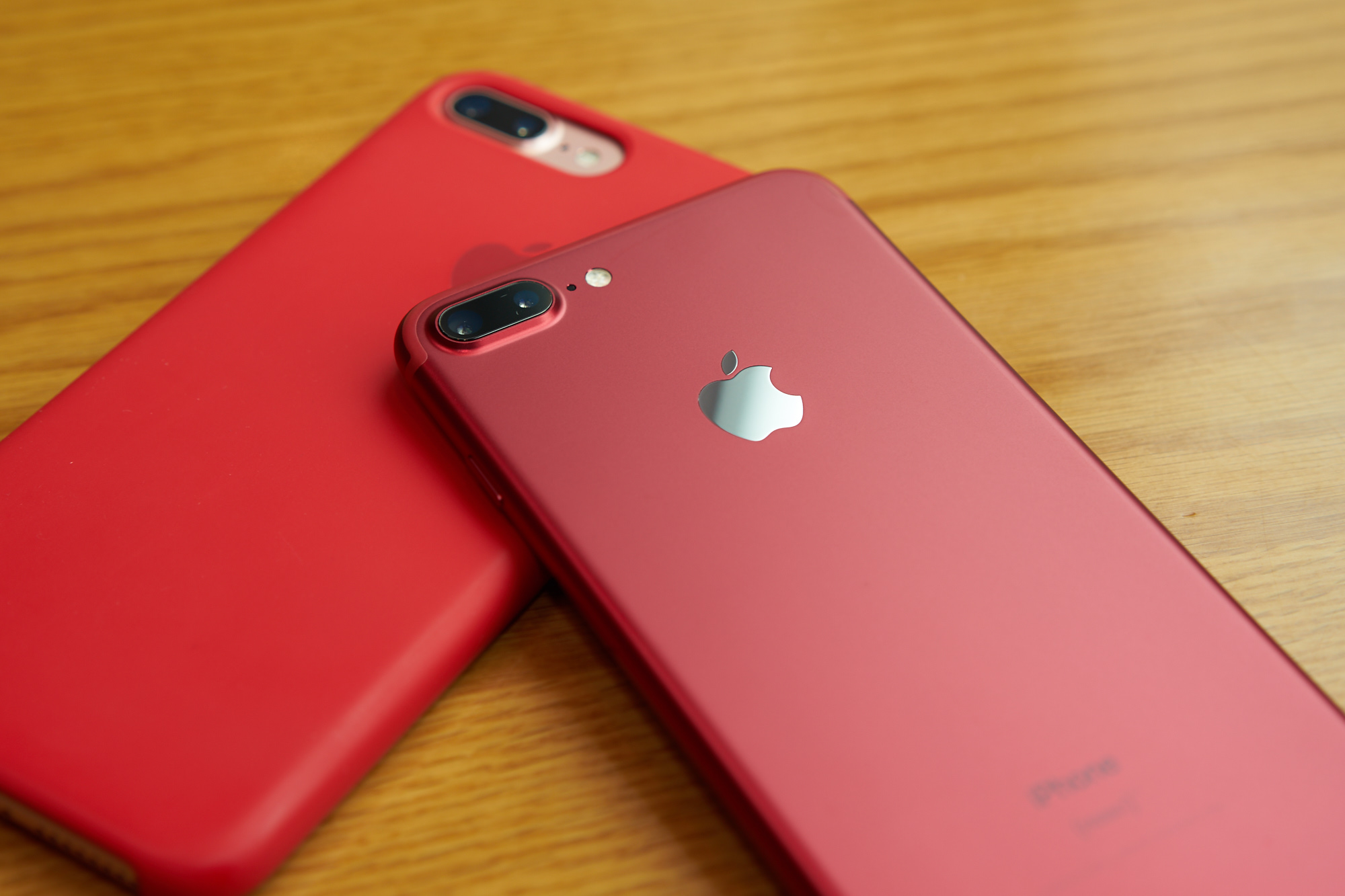 iphone7_red_2