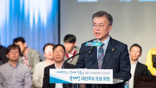 [심재석의 입장] 문재인 대통령님, 네거티브 규제 약속은 어디로 갔습니까?
