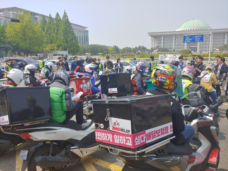 [엄지용의 물류 까대기] 배달대행업계 “우리는 이 법을 멈추고 싶다”