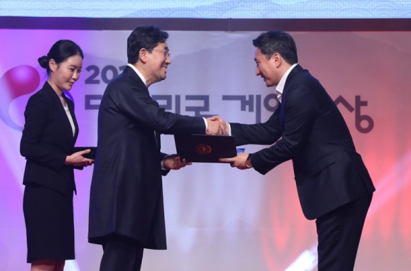 대기만성 ‘로스트아크’, 게임대상에서 일냈다
