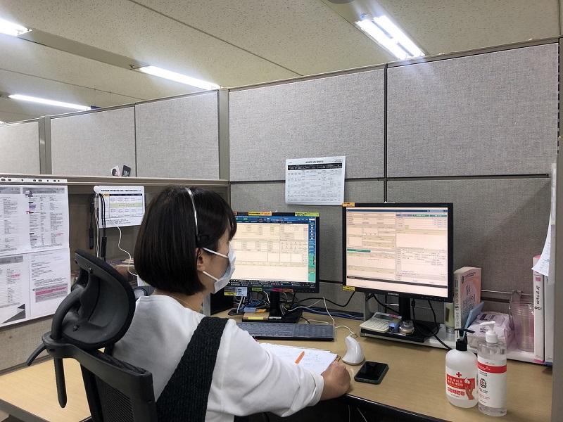 시중은행들 분산·재택근무 확대 중…최대 40%까지