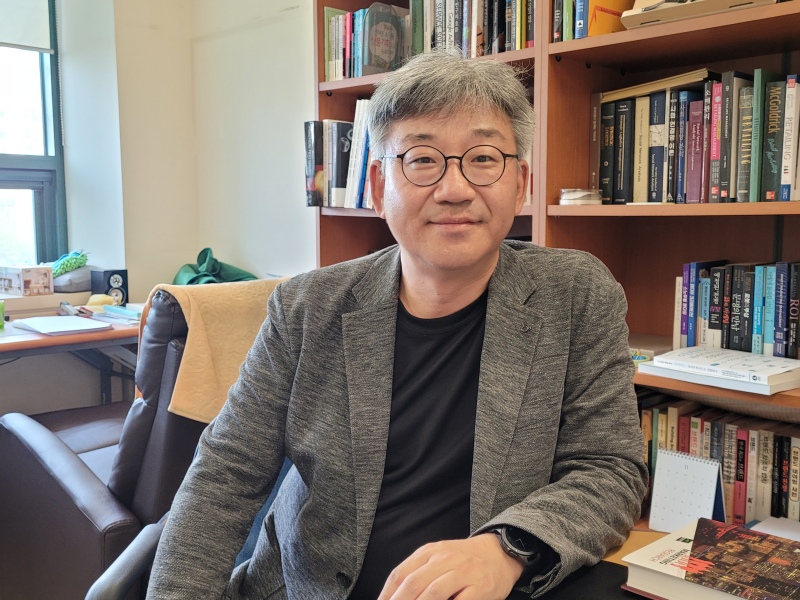 “소비자들의 소비 기회를 누가 선점할 것인가”