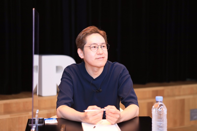 “DC의 신작, 네이버웹툰에서 첫선보인다”