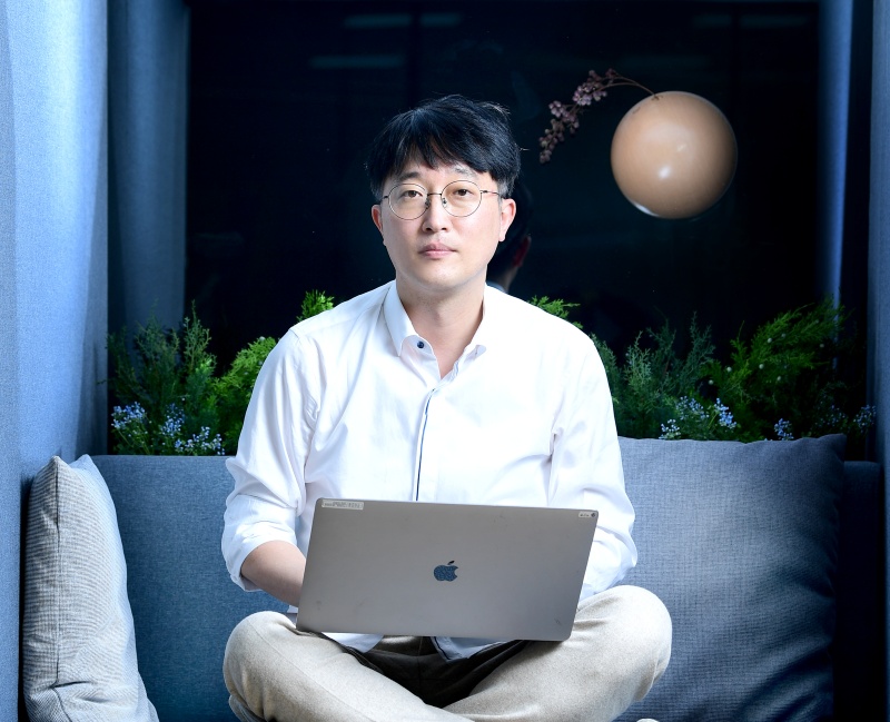 “인간과 AI는 자유대화를 할 수 있다” 튜닙