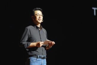 콘솔에 넣은 생성AI…솔트룩스가 ‘루시아’로 제시한 새로운 패러다임