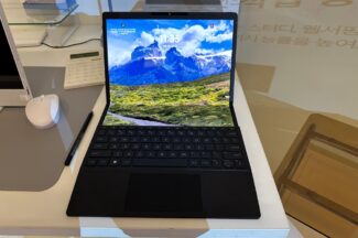 HP, 휴대용 올인원 데스크톱 엔비 무브와 폴더블 랩톱 스펙터 폴더블 발표
