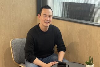 토스랩 ‘잔디’ : 죽음의 시장서 살아남은 자