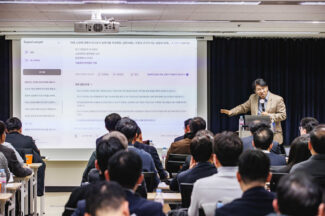 ‘슈퍼로이어’ 잘나가네…490만건 판례 데이터 모았더니