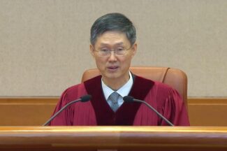 윤석열 대통령 탄핵, 접속자 몰린 카카오톡 장애도