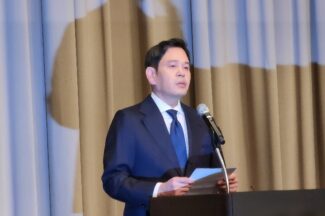 ‘5·18’ 폄훼 논란에 직접 고개숙인 정용진 회장