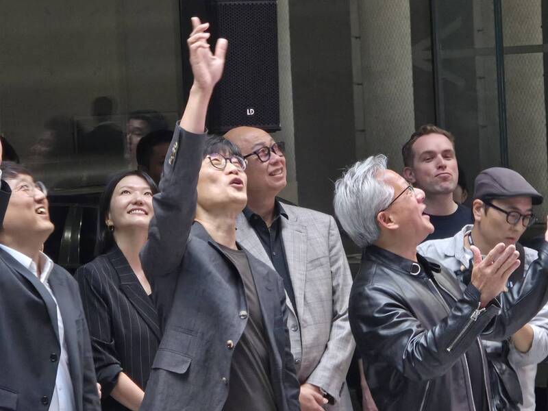 젠슨 황 엔비디아 CEO “고 네이버! 고 코리아!”