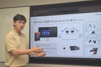 [인터뷰] 1시간만 가르치면 되는 공장 로봇이 나왔다