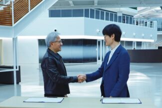 ‘AI 인프라’ 사업 겨냥한 네이버, 엔비디아 주주로 맞는다