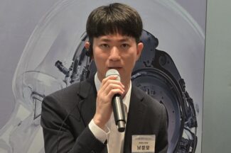 로브로스 “2030년 휴머노이드 구독료가 인건비 절반 수준될 것”